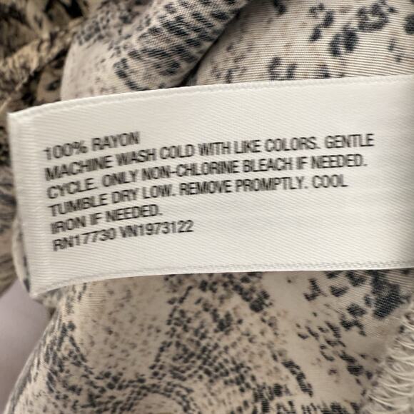 Ava & Viv Blouse Women’s Size 3X Top Snake Print Keyhole Neck Long Sleeve - Picture 6 of 7